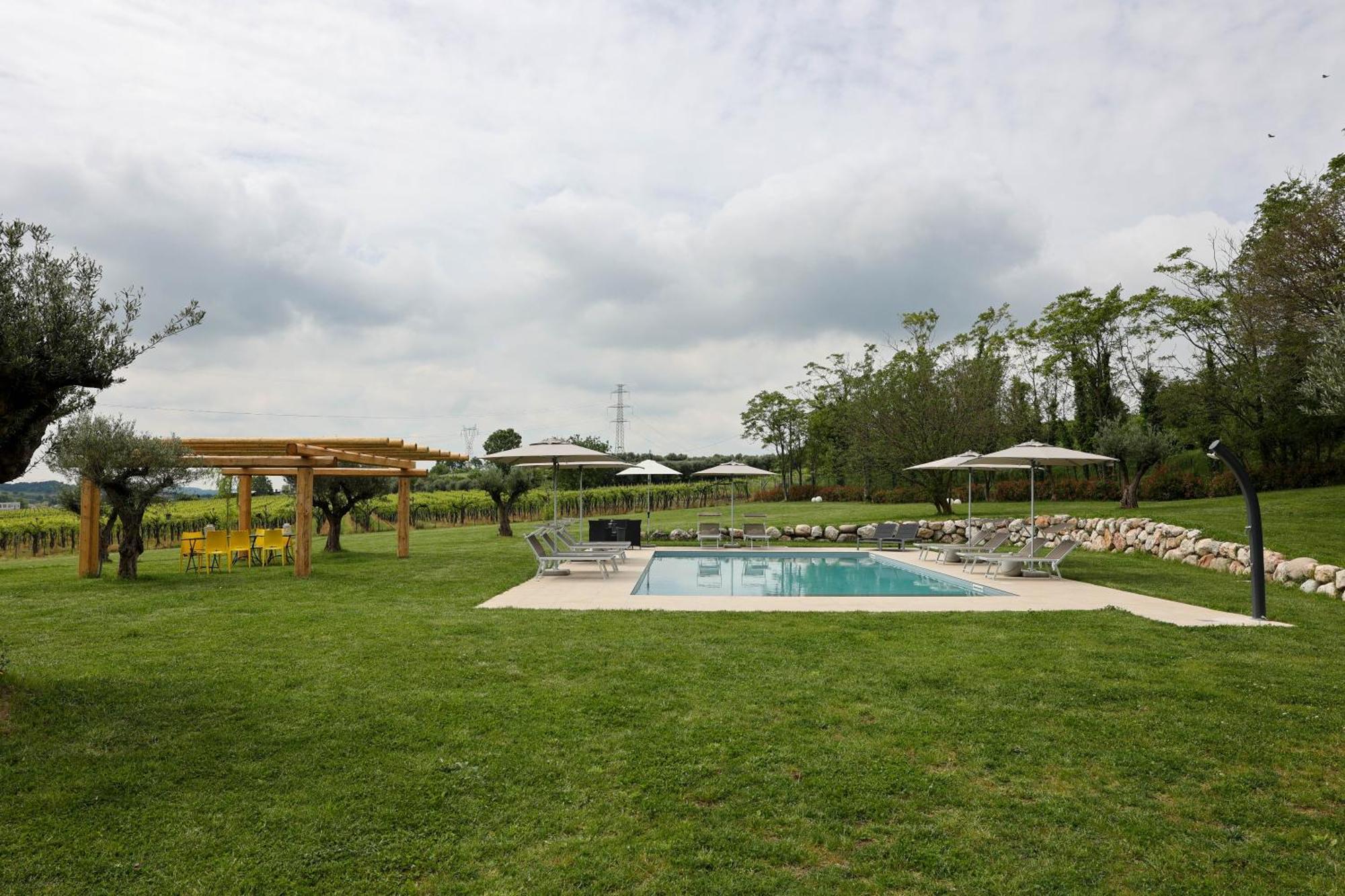 Bed And Breakfast Le Giale Castelnuovo del Garda Exterior foto